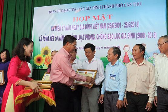 Cần Thơ: Khởi tố 30 vụ án liên quan đến bạo lực gia đình