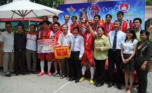 Giải Futsal nam giáo viên năm 2013: Trường THPT Nguyễn An Ninh giành chức vô địch