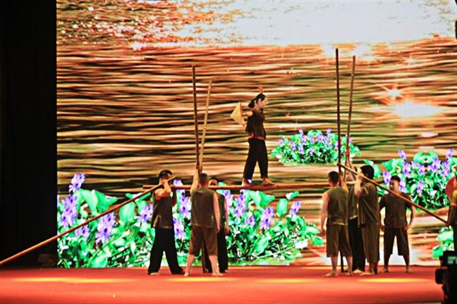 Giải thưởng Văn học nghệ thuật Thành phố: Sân chơi của ai?