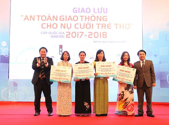 Trao giải “An toàn giao thông cho nụ cười trẻ thơ” 2018