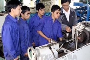 Giảm “lệch pha” giữa đào tạo và yêu cầu doanh nghiệp