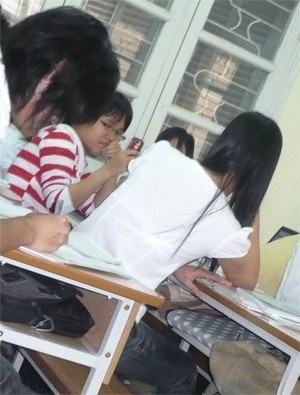 Giảng đường “nhiễu sóng”