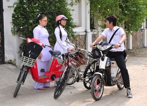 Giáo dục văn hóa giao thông cho SV-HS: Một yêu cầu bức thiết