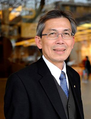 Giáo sư gốc Việt tranh giải “Người Australia của năm 2012”