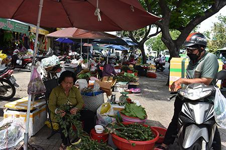 TP.HCM: Thu phí lòng đường, vỉa hè nhằm đảm bảo giao thông