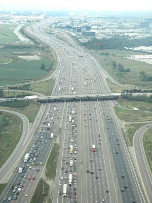 Giao thông ở Mỹ: Muốn đi nhanh phải trả tiền