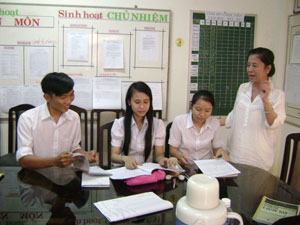 Giáo viên đạt giải Võ Trường Toản năm 2011: Vì những “đứa con nghèo khó”