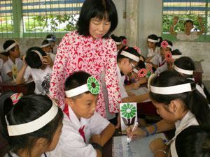 Giáo viên sáng tạo khoa học kỹ thuật: Bài 2: “Mềm hóa” môn học đạo đức