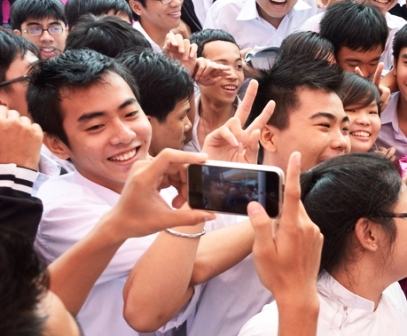 Giật mình học trò tiêu tiền