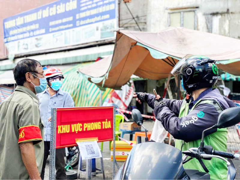 Giật mình với giá cước giao hàng mùa dịch