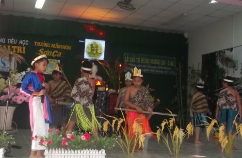 Trường tiểu học nội trú – bán trú Khai Trí tổ chức lễ Giỗ tổ Hùng Vương