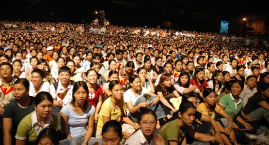 Từ “Tóc nâu môi trầm” đến … “Đoàn kết”