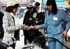 Giữ ổn định giá bán xăng dầu