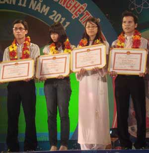 Giúp học sinh định hướng đúng nghề nghiệp