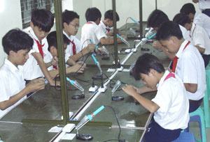 Giúp học sinh hứng thú với môn công nghệ