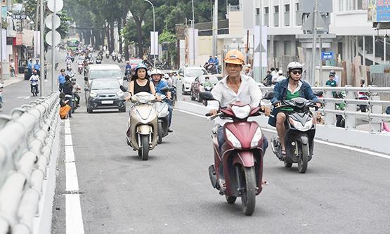 Thông xe cầu vượt thép nhánh Phạm Ngũ Lão – Nguyễn Oanh: Niềm vui lớn của người dân Gò Vấp!