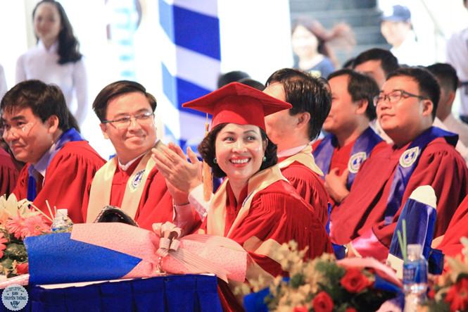 GS Mai Hồng Quỳ làm Hiệu trưởng Trường ĐH Hoa Sen