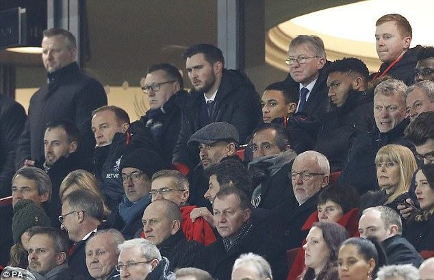 Guardiola âm thầm đến Anfield ‘do thám’ Liverpool