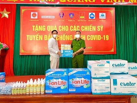 Hội chữ thập đỏ Trường trung cấp Quang Trung chung tay đẩy lùi bệnh dịch covid-19