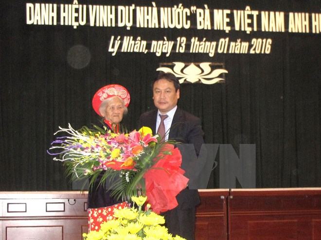 Hà Nam phong, truy tặng danh hiệu cho 23 mẹ Việt Nam Anh hùng