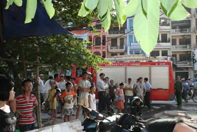 Hà Nội: Chủ đi vắng, nhà đột nhiên phát cháy