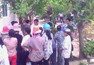 Hà Tĩnh: Đâm chết người yêu rồi lao đầu vào ô tô tự sát