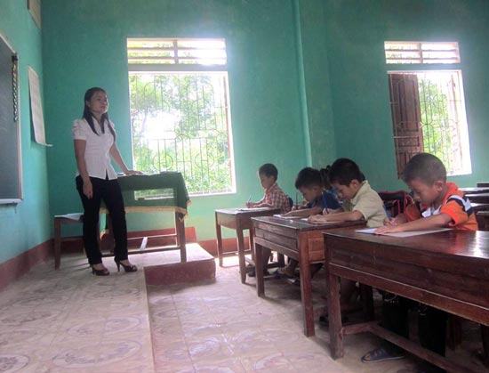 Hà Tĩnh: Hàng trăm học sinh vẫn chưa được đến trường