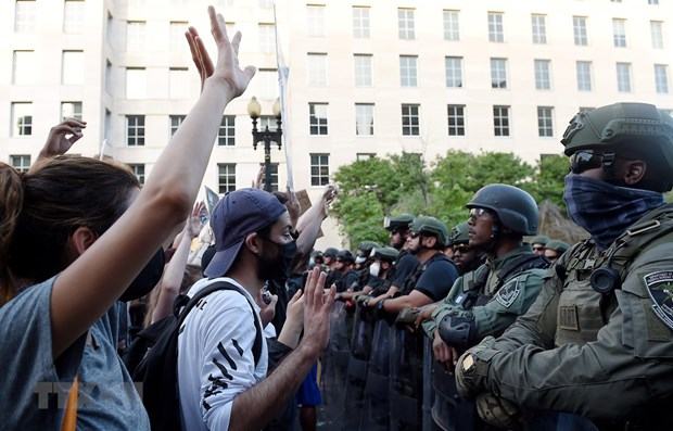 Hạ viện Mỹ thông qua dự luật về cải tổ lực lượng cảnh sát