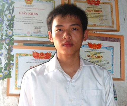 Hai thủ khoa ĐH Ngoại thương được miễn học phí