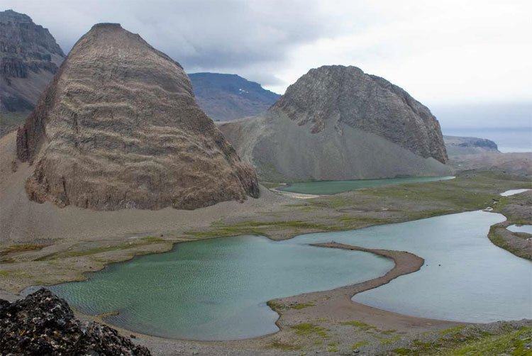 Kerguelen kỳ vĩ nhưng cực cô độc.