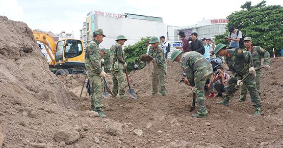 Tìm kiếm hài cốt liệt sĩ tại Sân bay Tân Sơn Nhất