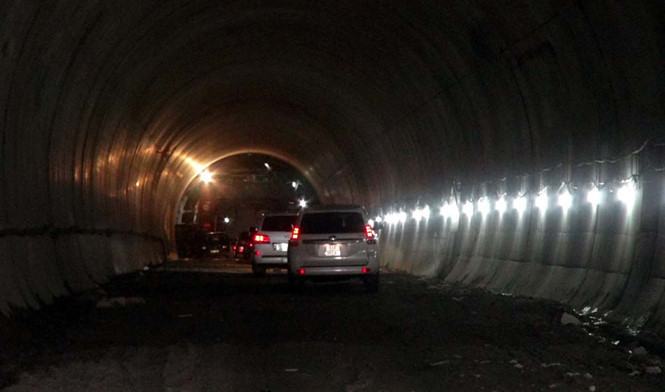 Hầm đường bộ qua đèo Cả sẽ thông xe vào 21.8