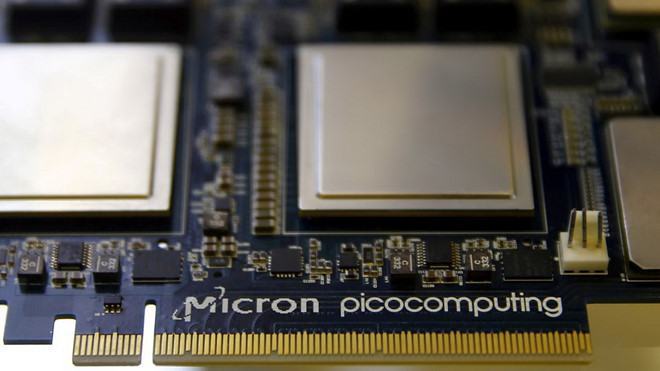 Hàn Quốc phụ thuộc vào vật liệu của Nhật Bản để sản xuất chất bán dẫn /// Reuters