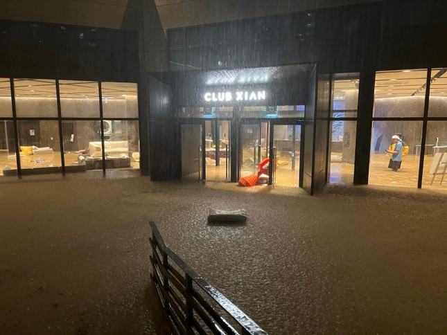 Hàn Quốc: Mưa lớn kỷ lục ở Seoul khiến 7 người thiệt mạng ảnh 6