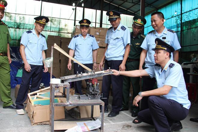 Hàng Trung Quốc ồ ạt đội lốt hàng Việt để né thuế