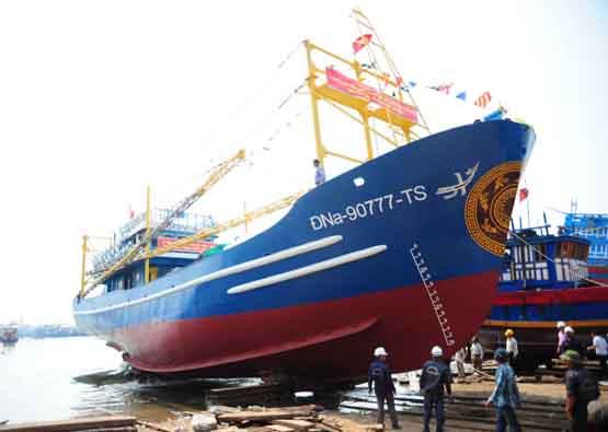Đà Nẵng hạ thủy tàu vỏ thép hơn 18 tỷ  đồng