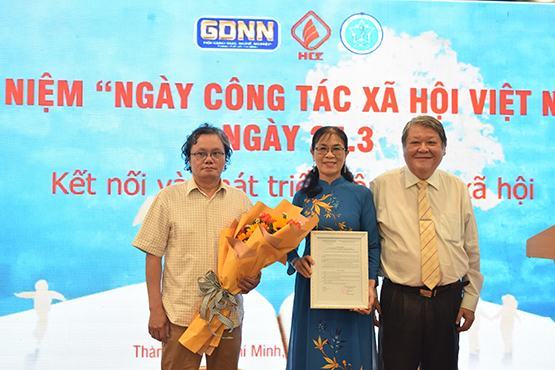 Ghi nhận và tôn vinh người làm công tác xã hội