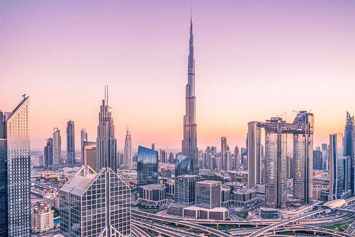 Tháp Burj Khalifa do công ty Skidmore, Owings & Merrill LLP thiết kế.