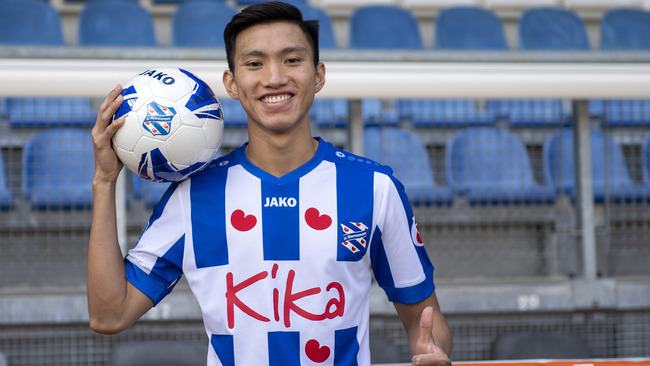 Heerenveen chưa tái ký, Văn Hậu còn gì níu kéo