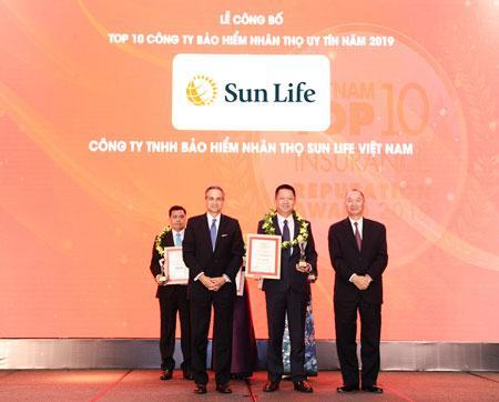 Sun Life Việt Nam được vinh danh Top 10 công ty bảo hiểm nhân thọ uy tín năm 2019