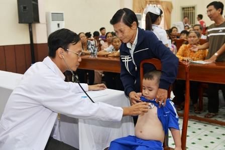 Phẫu thuật miễn phí bệnh lý tim mạch