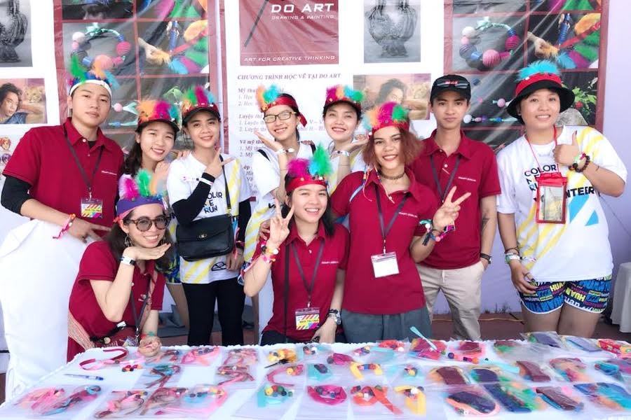 Do Art đồng hành cùng lễ hội sắc màu