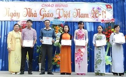 Trường THCS Lý Phong tưng bừng mừng ngày Nhà giáo VN