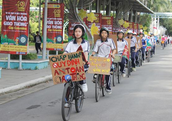 Cuộc thi Đi xe đạp vì môi trường văn hóa giao thông 2016: Học sinh gửi thông điệp TP văn minh, an toàn