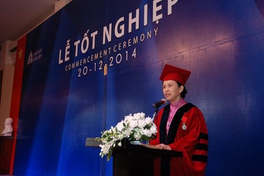 Hơn 190 sinh viên ĐH Hoa Sen tốt nghiệp loại giỏi, xuất sắc