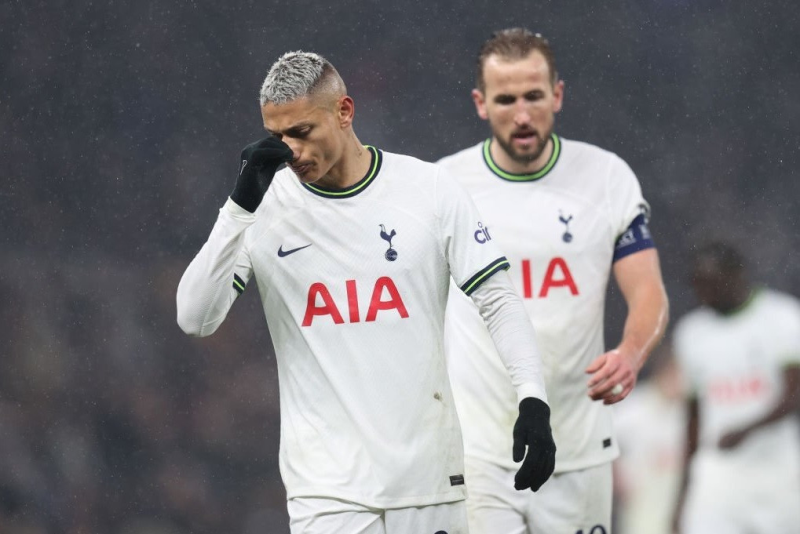 HLV Conte cho Richarlison ‘nếm đòn’ vì làm loạn Tottenham