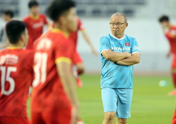 HLV Park chốt danh sách dự AFF Cup: Hùng Dũng góp mặt