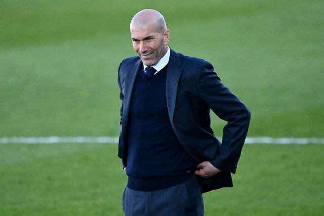 HLV Zidane thích hợp với PSG