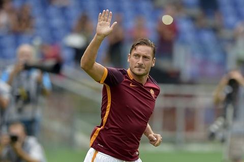 “Hoàng tử”Totti chính thức đưa ra quyết định giải nghệ