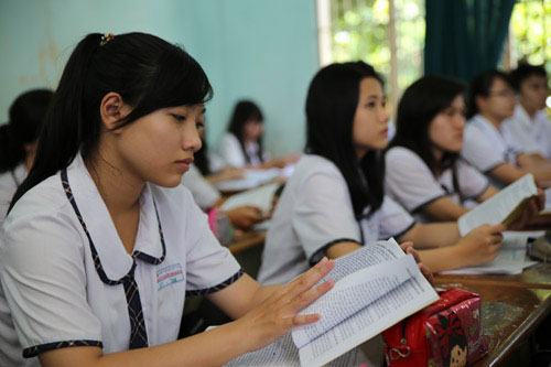 Tăng cường đổi mới kiểm tra, đánh giá môn văn